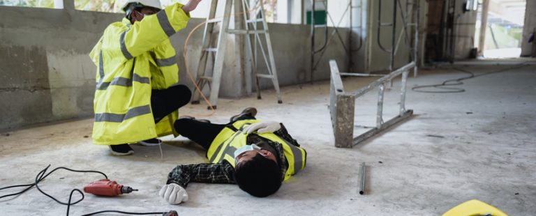 10 Formas de reducir los riesgos laborales y accidentes en el lugar de